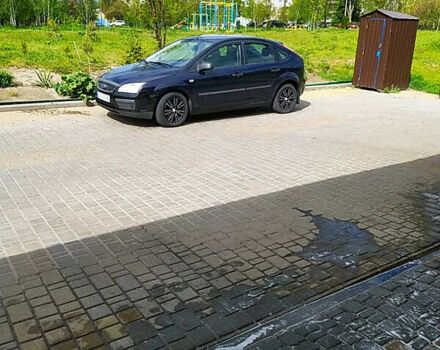 Синий Форд Фокус, объемом двигателя 1.39 л и пробегом 323 тыс. км за 4200 $, фото 7 на Automoto.ua