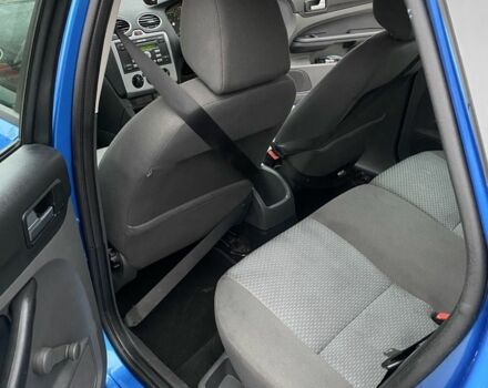 Синий Форд Фокус, объемом двигателя 1.4 л и пробегом 165 тыс. км за 2100 $, фото 12 на Automoto.ua