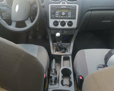 Синий Форд Фокус, объемом двигателя 1.39 л и пробегом 323 тыс. км за 4200 $, фото 4 на Automoto.ua