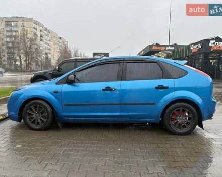 Синий Форд Фокус, объемом двигателя 1.6 л и пробегом 245 тыс. км за 4500 $, фото 4 на Automoto.ua