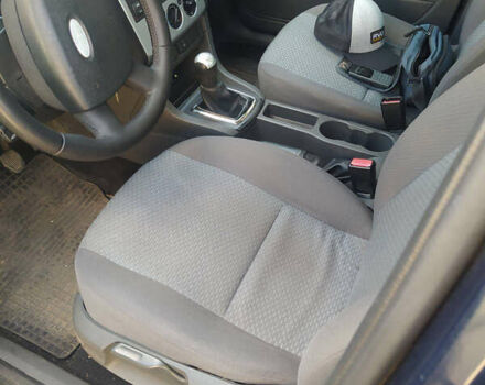 Синий Форд Фокус, объемом двигателя 1.39 л и пробегом 323 тыс. км за 4200 $, фото 6 на Automoto.ua