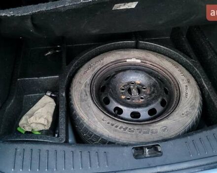 Синій Форд Фокус, об'ємом двигуна 1.6 л та пробігом 370 тис. км за 5000 $, фото 13 на Automoto.ua