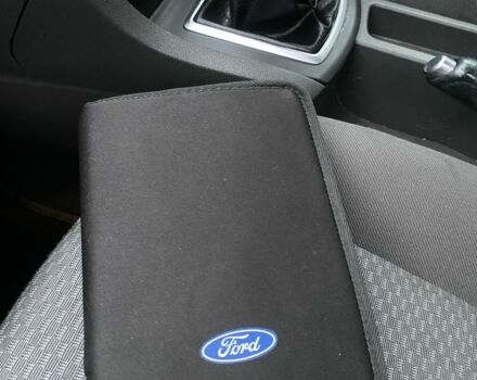 Синий Форд Фокус, объемом двигателя 1.4 л и пробегом 165 тыс. км за 2100 $, фото 2 на Automoto.ua