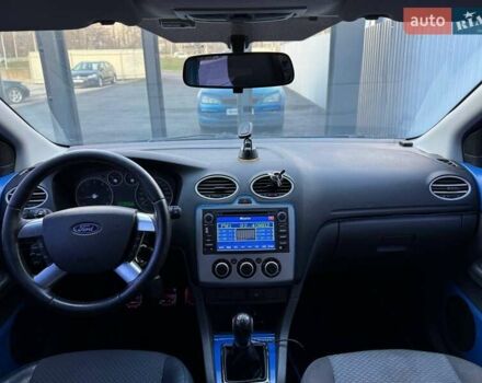 Синий Форд Фокус, объемом двигателя 1.6 л и пробегом 246 тыс. км за 4990 $, фото 12 на Automoto.ua