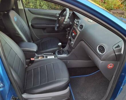 Синий Форд Фокус, объемом двигателя 1.6 л и пробегом 230 тыс. км за 5500 $, фото 12 на Automoto.ua