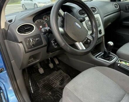 Синий Форд Фокус, объемом двигателя 1.6 л и пробегом 244 тыс. км за 4000 $, фото 5 на Automoto.ua