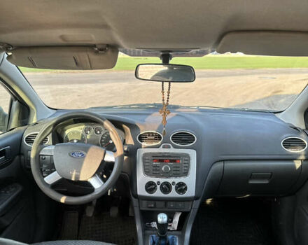 Синій Форд Фокус, об'ємом двигуна 1.4 л та пробігом 305 тис. км за 2999 $, фото 4 на Automoto.ua