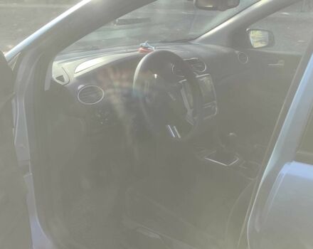 Синий Форд Фокус, объемом двигателя 1.8 л и пробегом 330 тыс. км за 1700 $, фото 4 на Automoto.ua