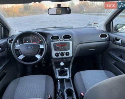Синий Форд Фокус, объемом двигателя 2 л и пробегом 357 тыс. км за 4700 $, фото 6 на Automoto.ua