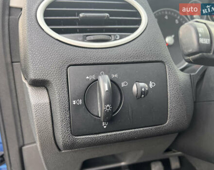 Синий Форд Фокус, объемом двигателя 1.6 л и пробегом 236 тыс. км за 4950 $, фото 19 на Automoto.ua