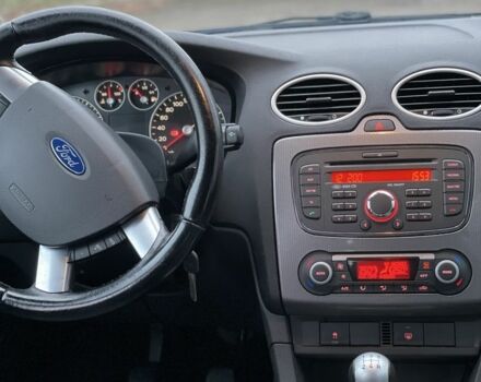 Синій Форд Фокус, об'ємом двигуна 1.6 л та пробігом 237 тис. км за 5300 $, фото 9 на Automoto.ua