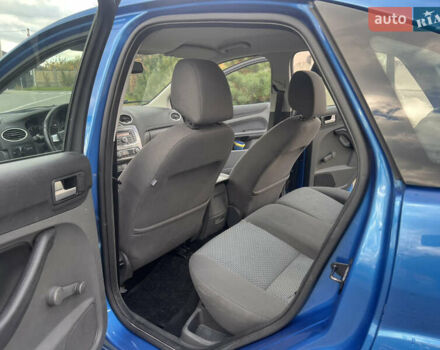 Синий Форд Фокус, объемом двигателя 1.6 л и пробегом 236 тыс. км за 4950 $, фото 11 на Automoto.ua