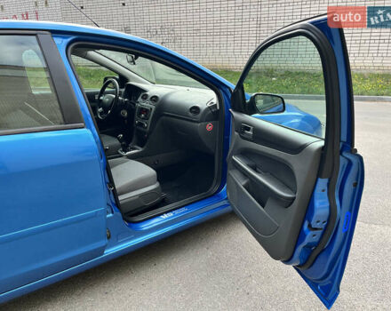 Форд Фокус 2007 в Днепре (Днепропетровске) на Automoto.ua Синий Форд Фокус, объемом двигателя 1.6 л и пробегом 148 тыс. км за 5500 $, фото 8 на Automoto.ua