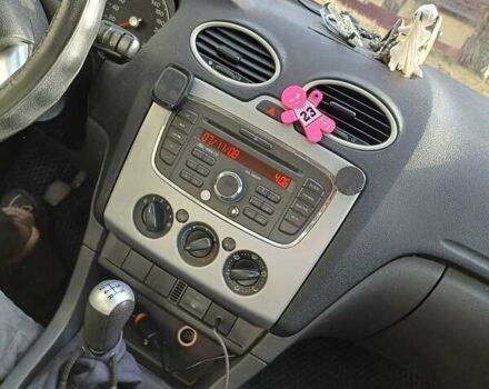 Форд Фокус 2007 в Славуте на Automoto.ua Синий Форд Фокус, объемом двигателя 1.6 л и пробегом 249 тыс. км за 4500 $, фото 14 на Automoto.ua