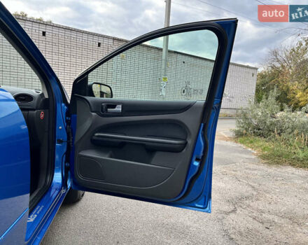 Форд Фокус 2007 в Днепре (Днепропетровске) на Automoto.ua Синий Форд Фокус, объемом двигателя 1.6 л и пробегом 148 тыс. км за 5500 $, фото 9 на Automoto.ua