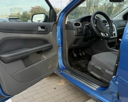 Синій Форд Фокус, об'ємом двигуна 1.6 л та пробігом 244 тис. км за 4000 $, фото 4 на Automoto.ua