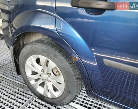 Синий Форд Фокус, объемом двигателя 1.6 л и пробегом 202 тыс. км за 4750 $, фото 11 на Automoto.ua