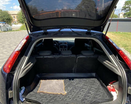 Синий Форд Фокус, объемом двигателя 1.4 л и пробегом 243 тыс. км за 4199 $, фото 8 на Automoto.ua