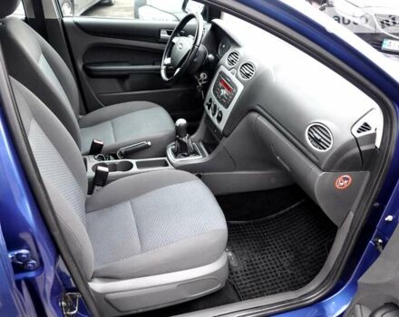 Синий Форд Фокус, объемом двигателя 1.6 л и пробегом 140 тыс. км за 4900 $, фото 11 на Automoto.ua
