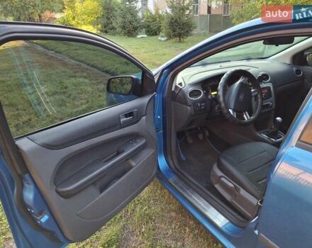 Синий Форд Фокус, объемом двигателя 1.6 л и пробегом 230 тыс. км за 5500 $, фото 10 на Automoto.ua