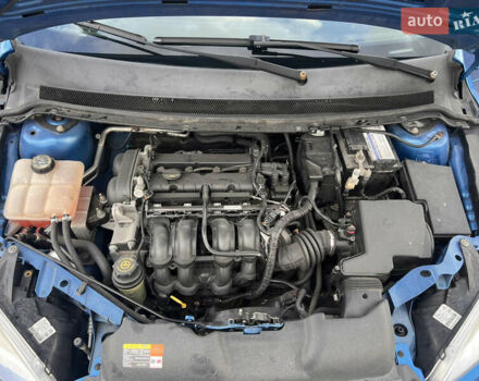 Синий Форд Фокус, объемом двигателя 1.6 л и пробегом 236 тыс. км за 4950 $, фото 22 на Automoto.ua