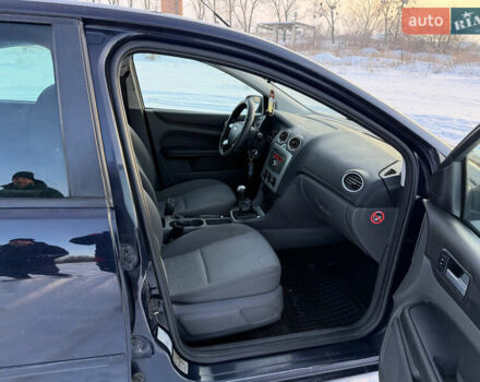 Синий Форд Фокус, объемом двигателя 2 л и пробегом 360 тыс. км за 4200 $, фото 23 на Automoto.ua