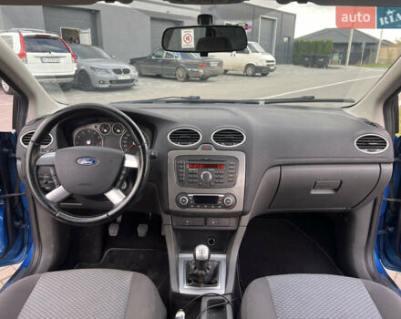 Синий Форд Фокус, объемом двигателя 1.6 л и пробегом 236 тыс. км за 4950 $, фото 16 на Automoto.ua