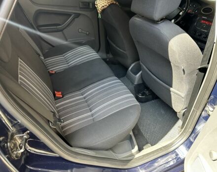 Синій Форд Фокус, об'ємом двигуна 1.4 л та пробігом 286 тис. км за 4300 $, фото 6 на Automoto.ua