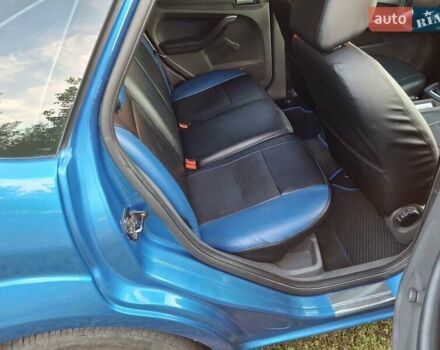 Синий Форд Фокус, объемом двигателя 1.6 л и пробегом 230 тыс. км за 5500 $, фото 21 на Automoto.ua
