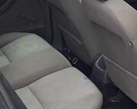 Синій Форд Фокус, об'ємом двигуна 2 л та пробігом 357 тис. км за 4200 $, фото 18 на Automoto.ua