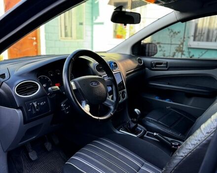 Синій Форд Фокус, об'ємом двигуна 1.4 л та пробігом 169 тис. км за 5300 $, фото 4 на Automoto.ua