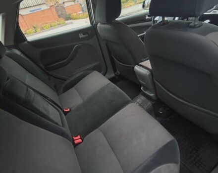 Синий Форд Фокус, объемом двигателя 2 л и пробегом 195 тыс. км за 5200 $, фото 5 на Automoto.ua