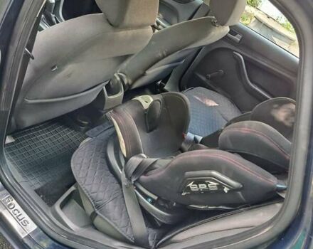 Синий Форд Фокус, объемом двигателя 1.6 л и пробегом 305 тыс. км за 4500 $, фото 1 на Automoto.ua