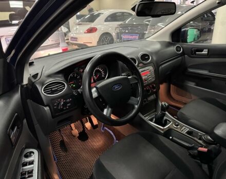 Синій Форд Фокус, об'ємом двигуна 2 л та пробігом 171 тис. км за 6300 $, фото 9 на Automoto.ua