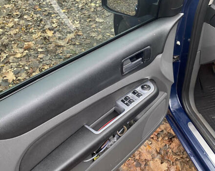 Синий Форд Фокус, объемом двигателя 2 л и пробегом 265 тыс. км за 6000 $, фото 5 на Automoto.ua