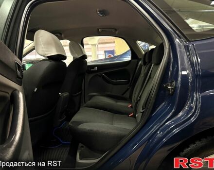 Синій Форд Фокус, об'ємом двигуна 1.6 л та пробігом 171 тис. км за 6300 $, фото 6 на Automoto.ua