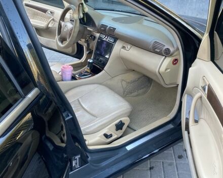 Синій Форд Фокус, об'ємом двигуна 2 л та пробігом 217 тис. км за 4815 $, фото 2 на Automoto.ua