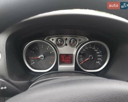 Синій Форд Фокус, об'ємом двигуна 1.6 л та пробігом 307 тис. км за 4700 $, фото 29 на Automoto.ua