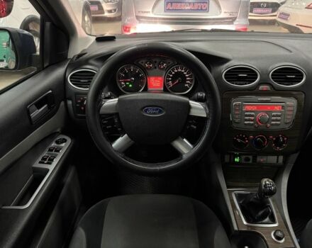 Синій Форд Фокус, об'ємом двигуна 2 л та пробігом 171 тис. км за 6300 $, фото 12 на Automoto.ua