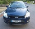 Синий Форд Фокус, объемом двигателя 1.6 л и пробегом 350 тыс. км за 4500 $, фото 1 на Automoto.ua