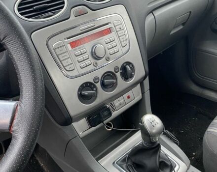 Синій Форд Фокус, об'ємом двигуна 1.6 л та пробігом 166 тис. км за 4900 $, фото 6 на Automoto.ua