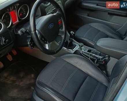 Синий Форд Фокус, объемом двигателя 1.6 л и пробегом 160 тыс. км за 4950 $, фото 17 на Automoto.ua