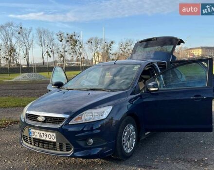 Синий Форд Фокус, объемом двигателя 1.6 л и пробегом 273 тыс. км за 5250 $, фото 4 на Automoto.ua