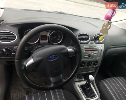 Синій Форд Фокус, об'ємом двигуна 1.6 л та пробігом 307 тис. км за 4700 $, фото 27 на Automoto.ua