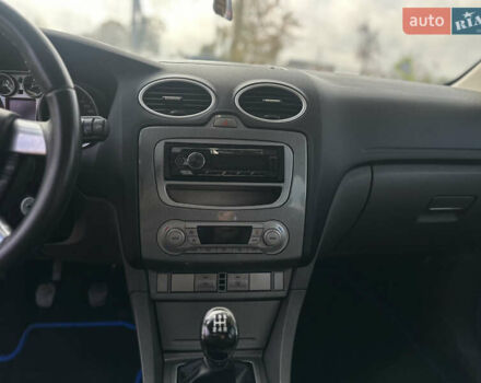 Синий Форд Фокус, объемом двигателя 1.8 л и пробегом 228 тыс. км за 6000 $, фото 33 на Automoto.ua