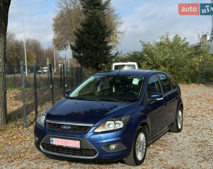 Синий Форд Фокус, объемом двигателя 1.8 л и пробегом 228 тыс. км за 6000 $, фото 9 на Automoto.ua
