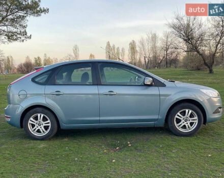 Синий Форд Фокус, объемом двигателя 1.6 л и пробегом 125 тыс. км за 5500 $, фото 7 на Automoto.ua