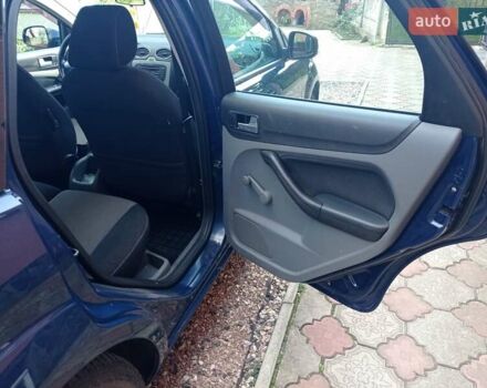 Синий Форд Фокус, объемом двигателя 1.4 л и пробегом 247 тыс. км за 5800 $, фото 16 на Automoto.ua