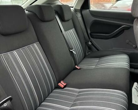 Синій Форд Фокус, об'ємом двигуна 1.6 л та пробігом 293 тис. км за 5300 $, фото 18 на Automoto.ua