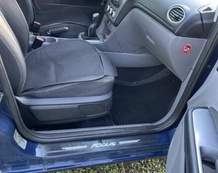 Синий Форд Фокус, объемом двигателя 1.4 л и пробегом 200 тыс. км за 4900 $, фото 3 на Automoto.ua